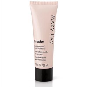 Mary Kay Luminous-wear Liquid Foundation - Ivory 4